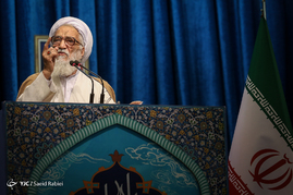 نماز جمعه تهران به امامت آیت الله موحدی کرمانی
