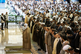 نماز جمعه تهران به امامت آیت الله موحدی کرمانی