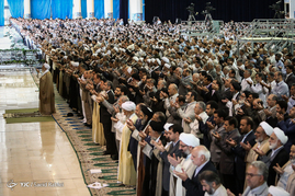 نماز جمعه تهران به امامت آیت الله موحدی کرمانی