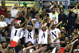 روز دوم مسابقات والیبال انتخابی قهرمانی جهان بین تیم های ایران و کره جنوبی - اردبیل