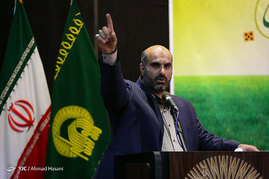مراسم اهداء توپ طلای مهدی طارمی به آستان قدس رضوی