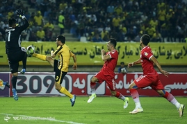 ديدار تيم هاي سپاهان و پارس جنوبي جم