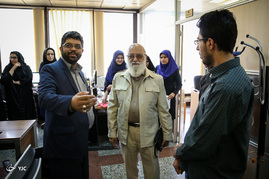 حضور مهدی چمران در باشگاه خبرنگاران جوان