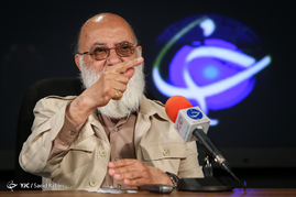 حضور مهدی چمران در باشگاه خبرنگاران جوان