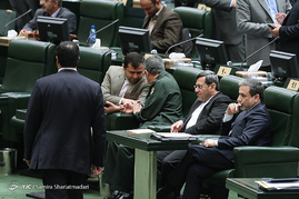 صحن علنی خانه ی ملت