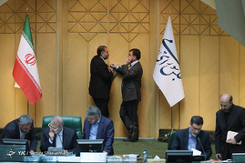 صحن علنی خانه ی ملت