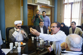 نشست انتخاب هیأت رئیسه خانه احزاب