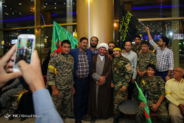 استقبال از خانواده شهید محسن حججی در فرودگاه شهید هاشمی نژاد مشهد