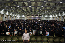 آیین تجلیل از خانواده شهیدان «حججی» و «مشلب» در حرم مطهر رضوی