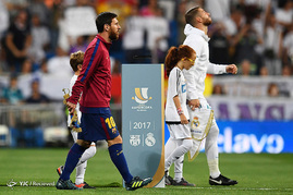 دیدار تیم های فوتبال رئال مادرید و بارسلونا