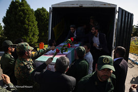 استقبال از پیکر ۱۹ شهید گمنام دفاع مقدس در مشهد