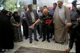 شهید کورسل فرانسوی در قم میزبان پدر شد