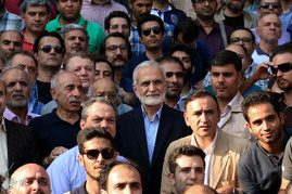 مراسم اعطای نشان عکاسی مطبوعاتی ایران