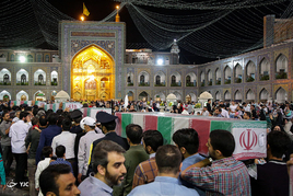 طواف پیکرهای 19 شهید گمنام دفاع مقدس در حرم مطهر امام رضا (ع)‎