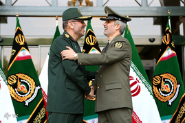 ورود امیرسرتیپ حاتمی وزیردفاع و پشتیبانی نیروهای مسلح به وزارت دفاع