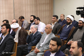 دیدار جمعی از مسئولان و فعالان فرهنگی از استانهای یزد و همدان با رهبر معظم انقلاب