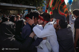 مراسم بدرقه کاروان زائران پیاده از مشهد به کربلا