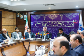 نشست مطبوعاتی رئیس دانشگاه آزاد اسلامی