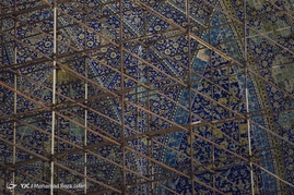 فیروزه هایی به رنگ فلز