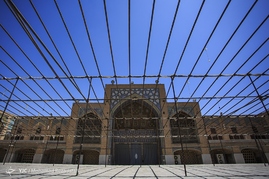 فیروزه هایی به رنگ فلز