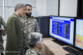 بازدید وزیر دفاع از قرارگاه پدافند خاتم الانبیا