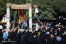 تشییع سه شهید مدافع حرم همزمان با روز عرفه در مشهد
