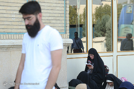 دعای عرفه در مصلی تهران
