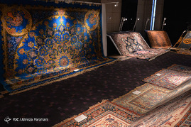 نمایشگاه فرش های دستبافت قدیمی
