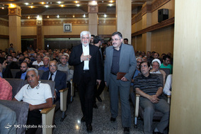مراسم ختم دکتر ابراهیم یزدی