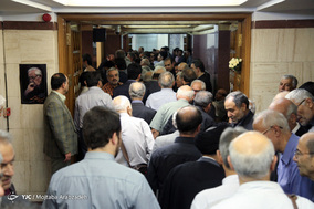 مراسم ختم دکتر ابراهیم یزدی