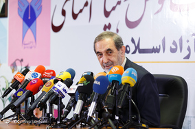 نشست خبری علی اکبر ولایتی رئیس هیات موسس و هیات امنای دانشگاه آزاد