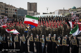 راهپیمایی نمازگزاران نماز جمعه در حمایت از مسلمانان میانمار