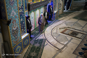 نماز جمعه تهران به امامت آیت الله موحدی کرمانی