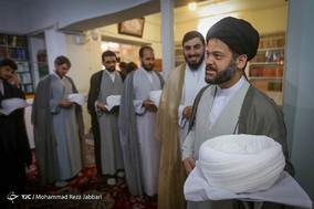 آئین عمامه گذاری طلاب در قم