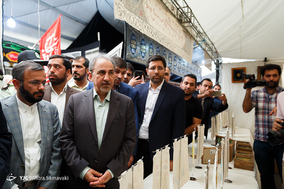 افتتاح پانزدهمین نمایشگاه عطر سیب با حضور شهردار
