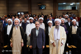 افتتاح پانزدهمین نمایشگاه عطر سیب با حضور شهردار