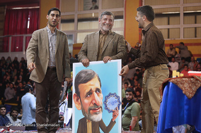 جشن 4 سالگی دکتر سلام