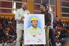 جشن 4 سالگی دکتر سلام