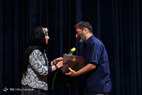 شانزدهمین جشن سالیانه انجمن منتقدان و نویسندگان خانه تئاتر