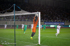 دیدار تیم های منتخب مشهد و منتخب کربلا در ورزشگاه امام رضا (ع) مشهد