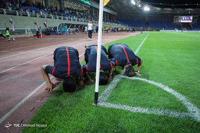 دیدار تیم های منتخب مشهد و منتخب کربلا در ورزشگاه امام رضا (ع) مشهد