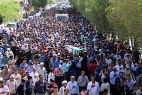 تشییع پیکر شهید روشی، شهید 10 ساله ایرانی در حمله انتحاری داعش در ناصریه عراق - رودان