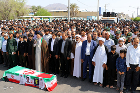 تشییع پیکر شهید روشی، شهید 10 ساله ایرانی در حمله انتحاری داعش در ناصریه عراق - رودان
