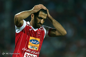 دیدار تیم های فوتبال پرسپولیس و پیکان