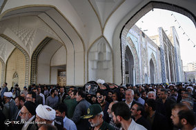 مراسم تشییع آیت الله معصومی (نماینده سابق ولی فقیه در دانشگاه آزاد) در مشهد