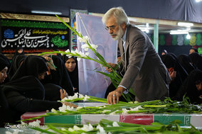 تشییع چهار شهید دفاع مقدس و یک شهید مدافع حرم در مشهد