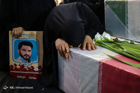 تشییع چهار شهید دفاع مقدس و یک شهید مدافع حرم در مشهد