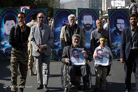 تشییع چهار شهید دفاع مقدس و یک شهید مدافع حرم در مشهد