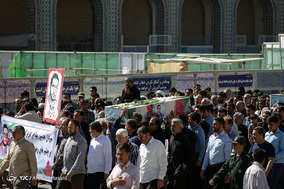 تشییع چهار شهید دفاع مقدس و یک شهید مدافع حرم در مشهد