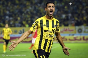 لیگ برتر فوتبال دیدار تیمهای سپاهان و پرسپولیس